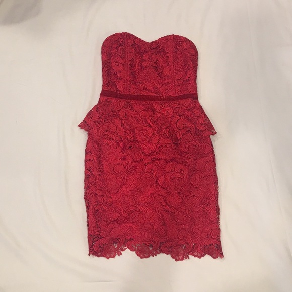 Blaque Label Rylie Strapless Dress Peplum Lace NWT - Picture 2 of 8